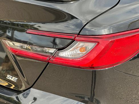 Used 2025 Toyota Camry SE FWD image 24