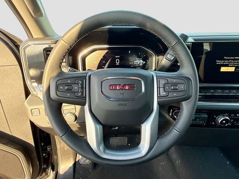 New 2026 GMC Sierra 1500 Elevation w/ X31 Off-Road Package AWD/4WD image 9