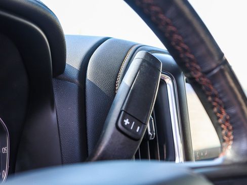 Used 2020 GMC Sierra 1500 AT4 w/ AT4 Premium Package image 23