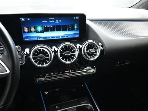 Used 2025 Mercedes-Benz GLA 250 4MATIC image 7
