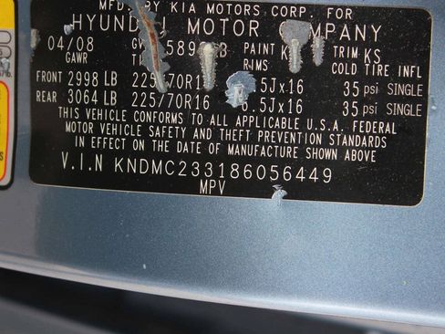 Used 2008 Hyundai Entourage GLS FWD image 10