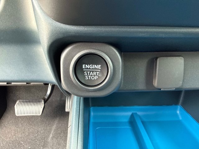 New 2026 Ford Maverick XLT w/ XLT Luxury Package FWD image 29