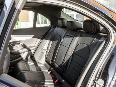 Used 2018 Mercedes-Benz C 300 4MATIC Sedan image 31