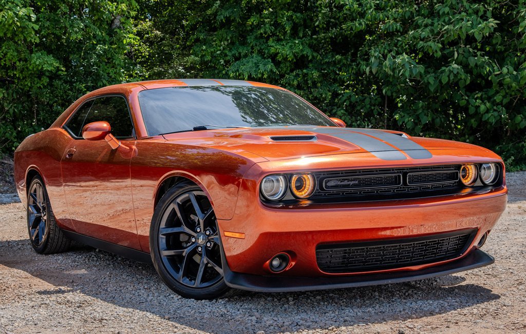 Used 2020 Dodge Challenger SXT w/ Blacktop Package RWD image 7