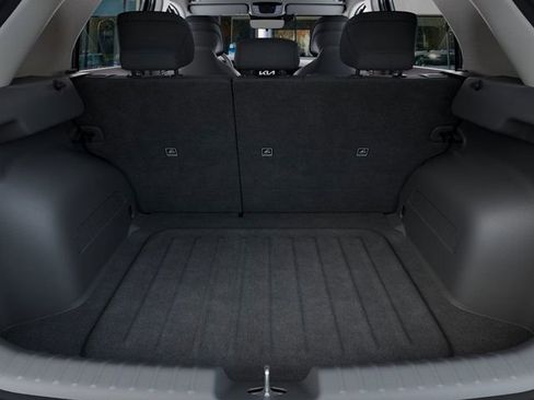 New 2026 Kia Niro LX image 19