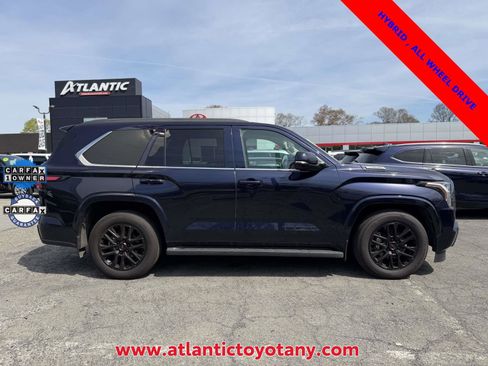 Used 2024 Toyota Sequoia SR5 w/ SR5 Premium Package AWD/4WD image 35