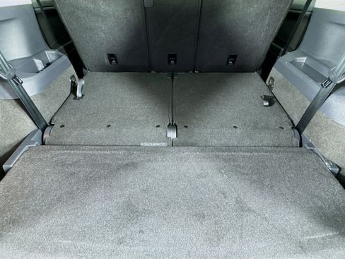 Used 2021 Volkswagen Tiguan SE w/ Panoramic Sunroof Package FWD image 51