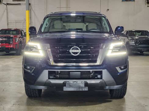 Used 2023 Nissan Armada SL w/ Captain's Chairs Package RWD image 2