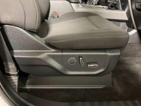 Used 2018 Ford F150 XLT w/ Equipment Group 302A Luxury image 35