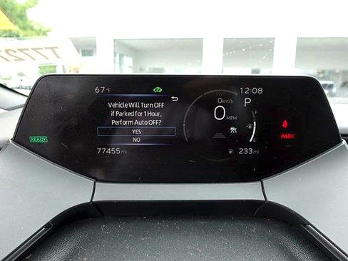 Used 2024 Toyota Prius LE FWD image 16