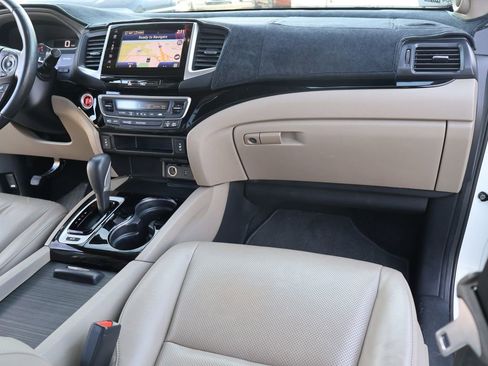 Used 2017 Honda Ridgeline RTL-E image 35