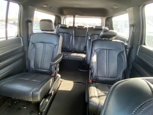 Used 2024 Jeep Wagoneer Series II image 10