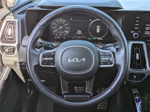 Certified 2023 Kia Sorento SX Prestige image 22