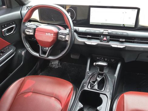 Used 2025 Kia K4 GT-Line w/ GT-Line Premium Package FWD image 9