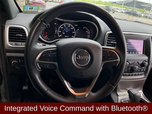 Used 2018 Jeep Grand Cherokee Laredo AWD/4WD image 9