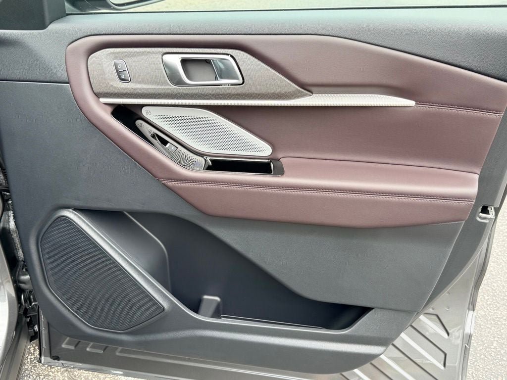 New 2026 Ford Explorer Platinum RWD image 6