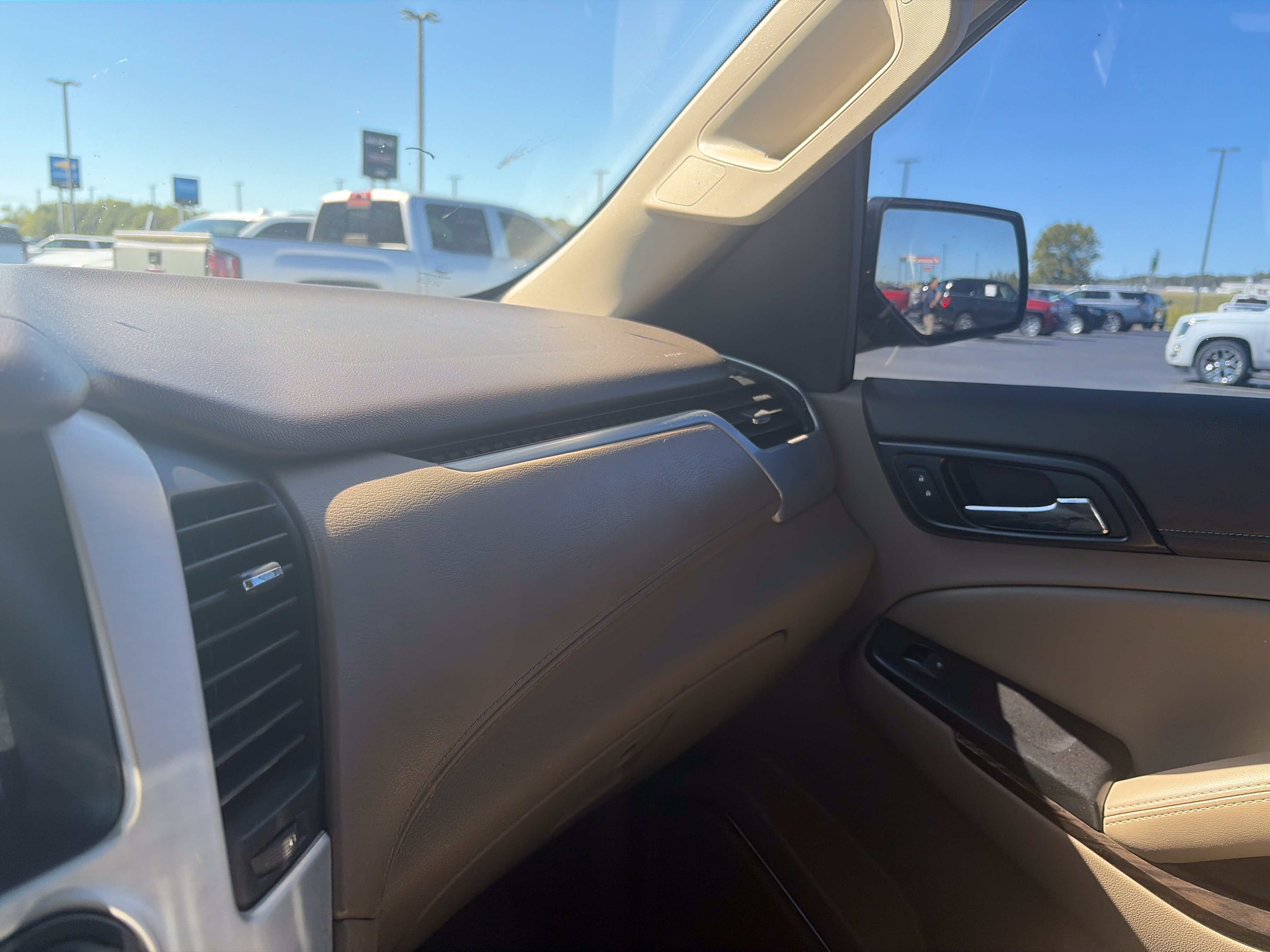 Used 2019 GMC Yukon XL SLT RWD image 16