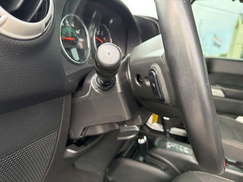 Used 2017 Jeep Wrangler Unlimited Sahara w/ Dual Top Group image 43