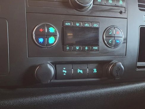 Used 2011 Chevrolet Silverado 1500 LT w/ All-Star Edition image 21