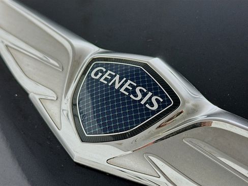 Used 2023 Genesis GV70 3.5T Sport w/ Sport Prestige Package image 35