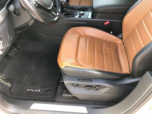 Used 2018 Volkswagen Atlas SEL Premium image 10