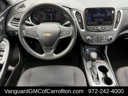 Used 2024 Chevrolet Malibu LT FWD image 11