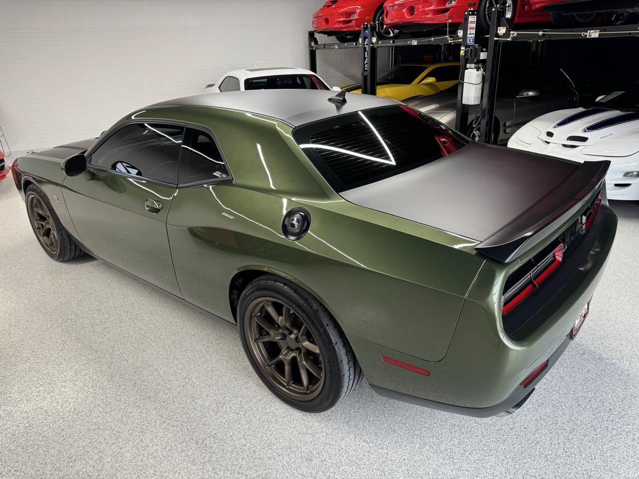 Used 2020 Dodge Challenger R/T Scat Pack RWD image 12