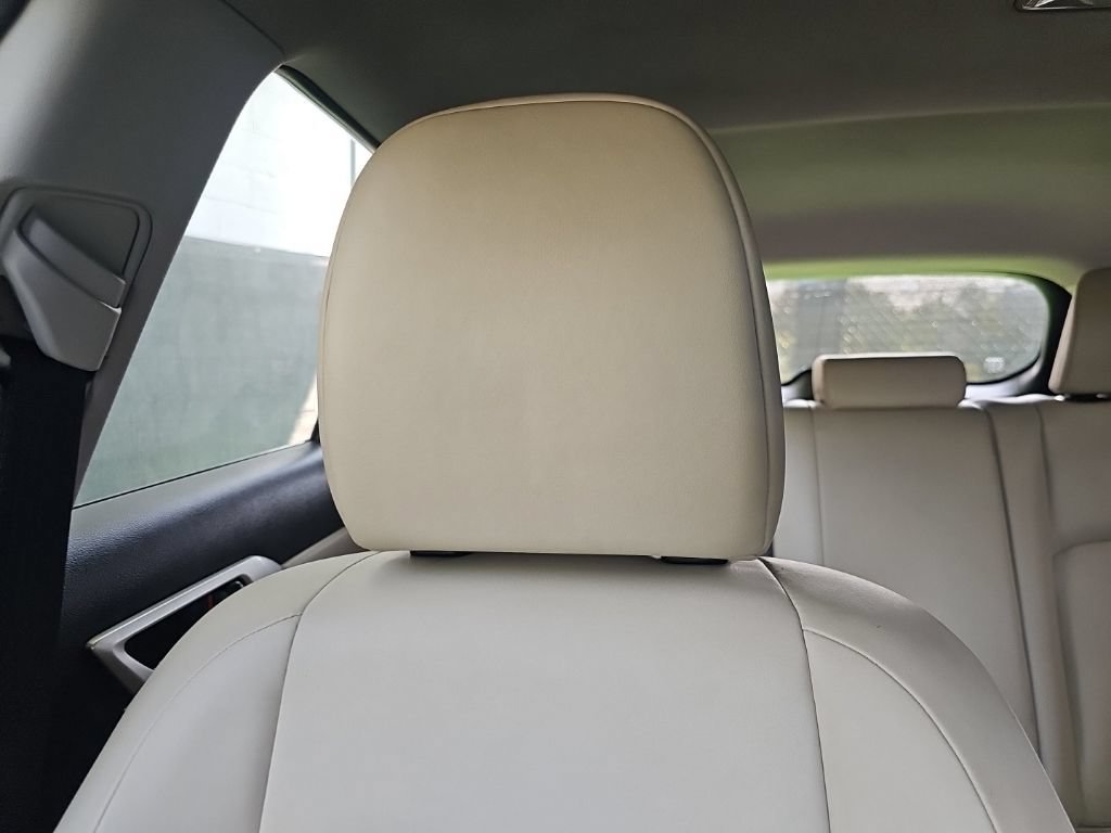 Used 2012 Lexus CT 200h Premium FWD image 13