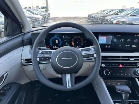 New 2026 Hyundai Tucson SEL image 9