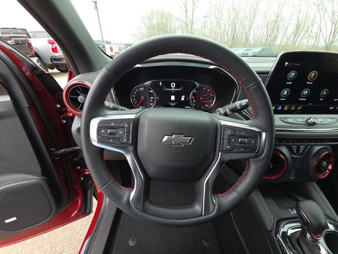 Used 2025 Chevrolet Blazer RS image 17