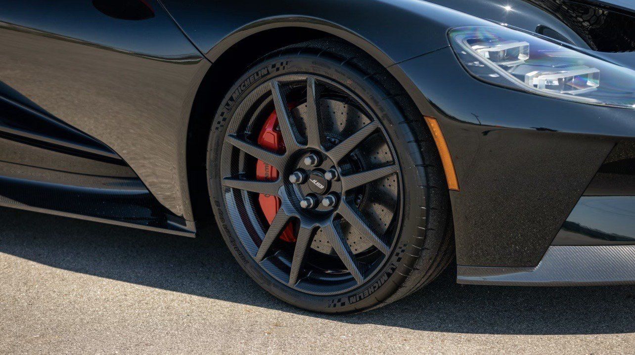 Used 2019 Ford GT RWD image 8