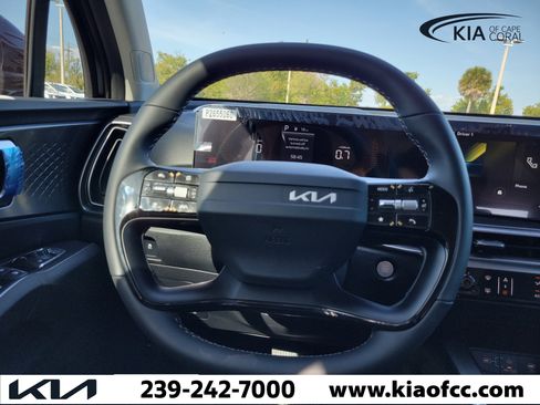 New 2026 Kia Sorento LX FWD image 21