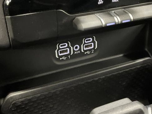 Used 2024 RAM 1500 Big Horn image 22