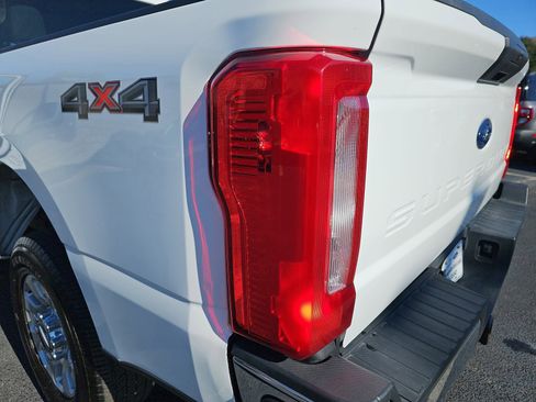 Used 2024 Ford F250 XLT image 32