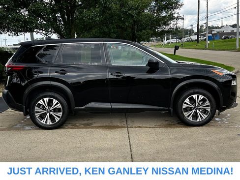 Certified 2023 Nissan Rogue SV AWD/4WD image 2