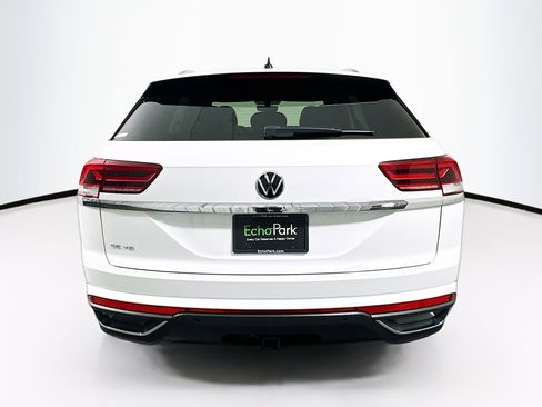 Used 2023 Volkswagen Atlas Cross Sport SE w/ Panoramic Sunroof Package FWD image 7