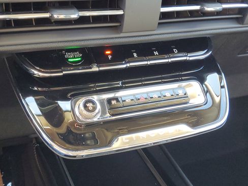 New 2026 Lincoln Corsair Premiere image 22