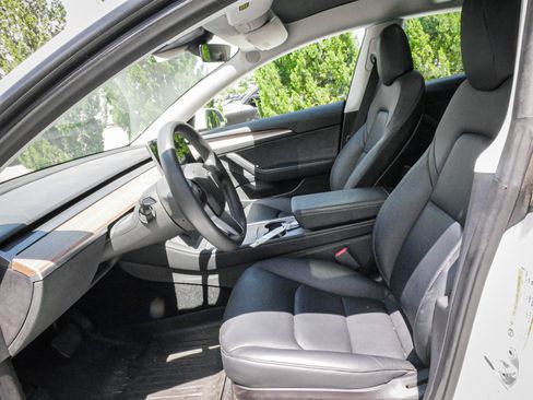 Used 2022 Tesla Model 3 Long Range AWD/4WD image 7