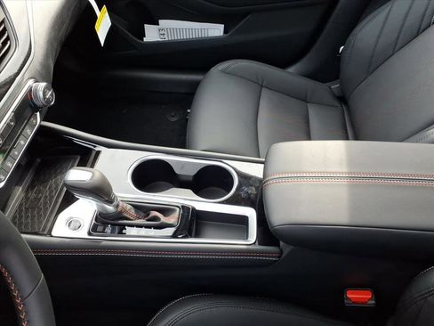 New 2025 Nissan Altima 2.5 SR image 16