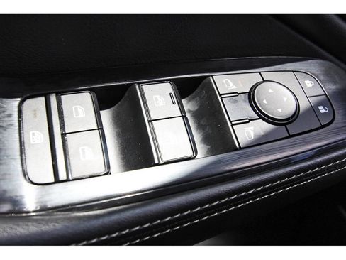 Used 2024 Nissan Rogue SV AWD/4WD image 22