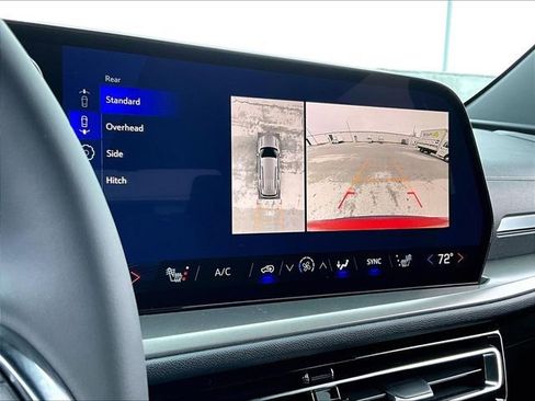 New 2026 Chevrolet Traverse LT image 16