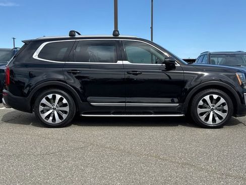 Used 2020 Kia Telluride EX w/ EX Premium Package AWD/4WD image 3