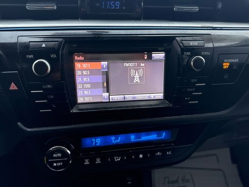 Used 2016 Toyota Corolla S Premium image 19