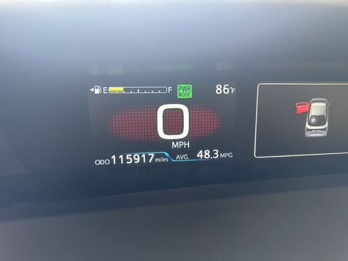 Used 2022 Toyota Prius LE AWD/4WD image 14