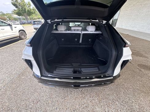 Certified 2024 Cadillac Lyriq Luxury w/ LPO, Floor Liner Package AWD/4WD image 27