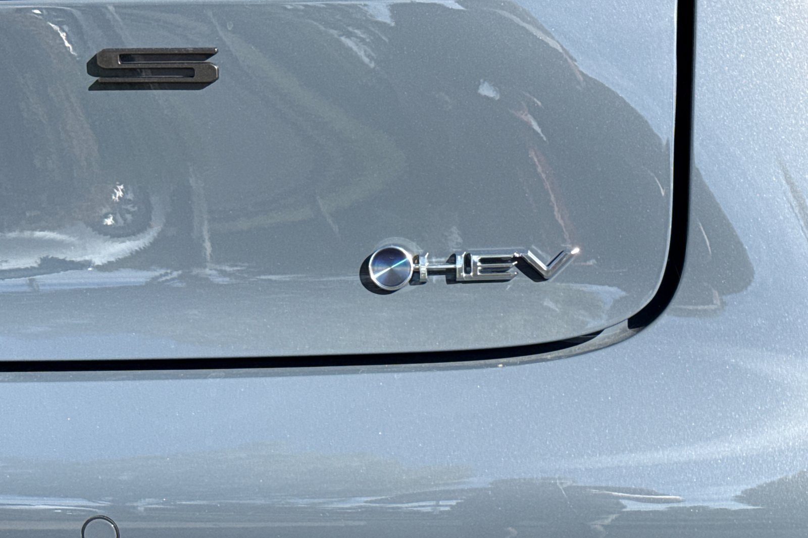 New 2027 Toyota Prius Limited FWD image 7