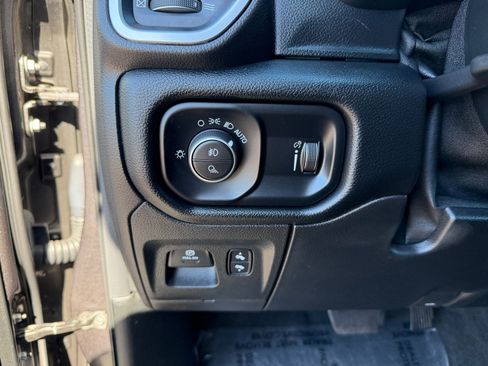 Used 2020 RAM 1500 Big Horn image 21