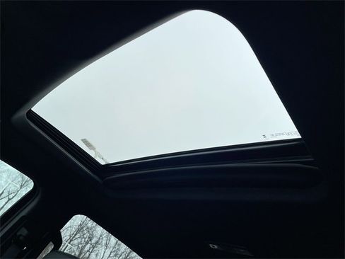 Used 2024 GMC Sierra 2500 AT4 w/ AT4 Preferred Package image 18