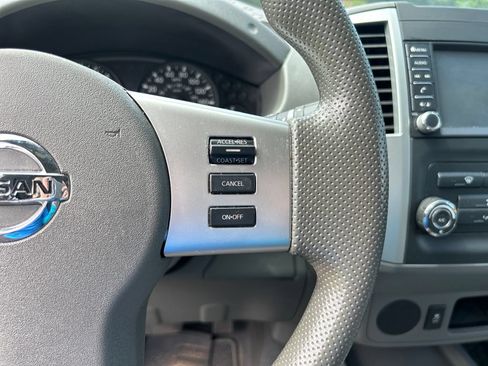 Used 2020 Nissan Frontier SV RWD image 21