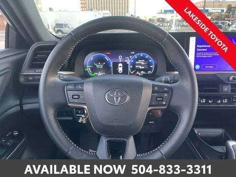 Certified 2024 Toyota Crown XLE image 23